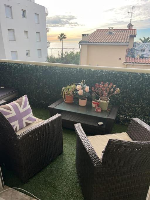 Beach & Airport Appartement Сен-Лоран-дю-Вар Екстериор снимка